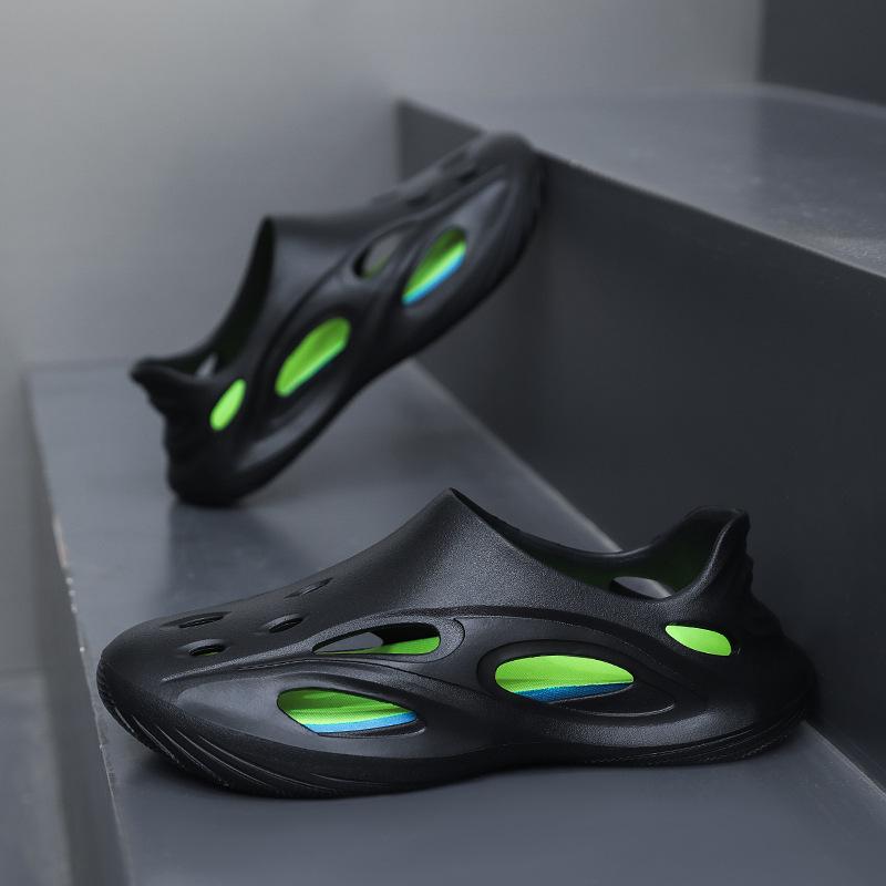 Men's Breathable Tech-Inspired Non-Slip Clog Sandals for Outdoor Sports and Beach Activities