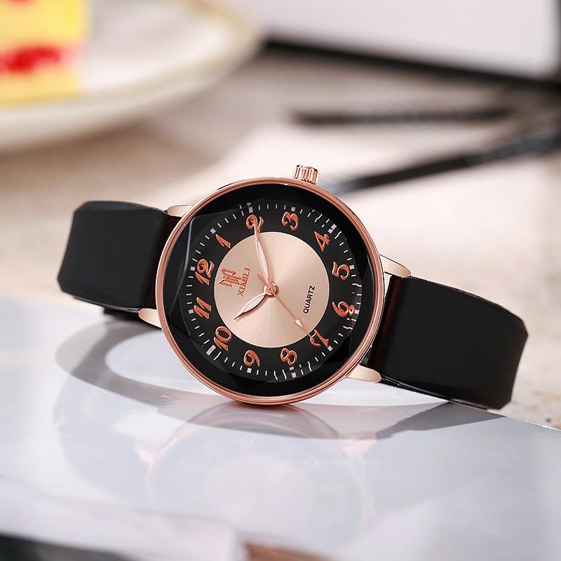 Fashion Lady's Watch Simple Digital Quartz Watch Casual Silicone Green Strap Wristwatch Women's Business Clock Reloj De Mujer
