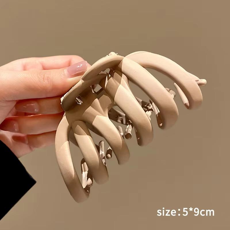 Elegant Large Frosted Mesh Claw Clip for Women - Retro Shark Design