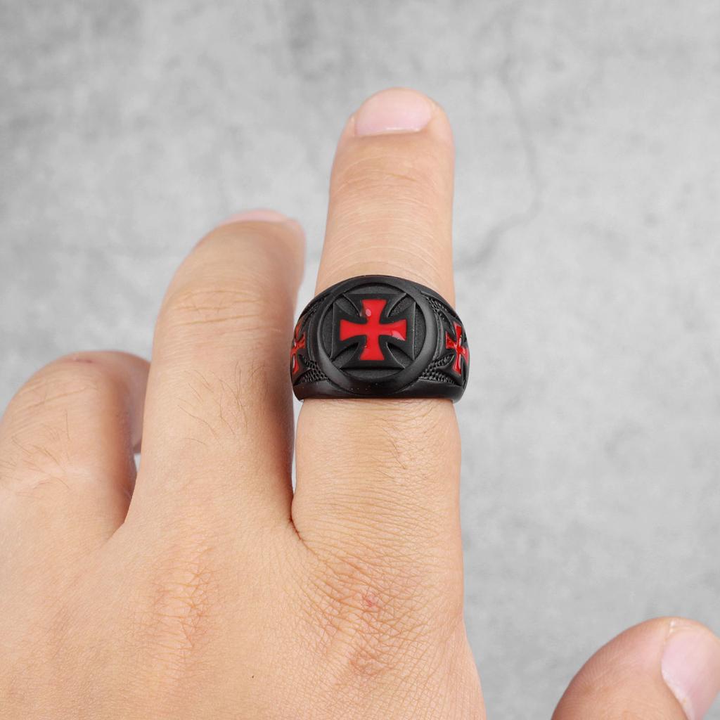 Anelli Uomo Acciaio Inossidabile Nero Croce Rossa Religione Punk Hip Hop per Ragazzo Fidanzato Gioielli Biker Regalo Creativo