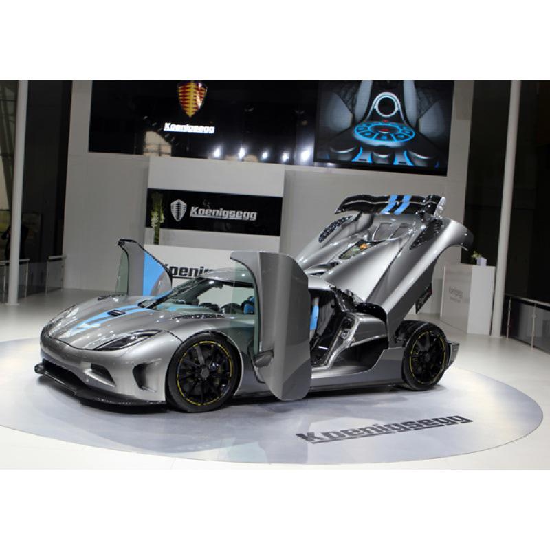 Plakát luxusního vozu Koenigsegg - Zarámovaná nástěnná umělecká dekorace