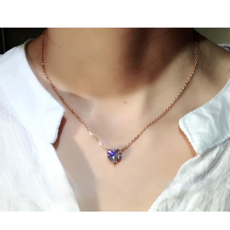 Náhrdelník s klíční kostí Přívěsek přítelkyni dárkový náhrdelník Náhrdelník dárek