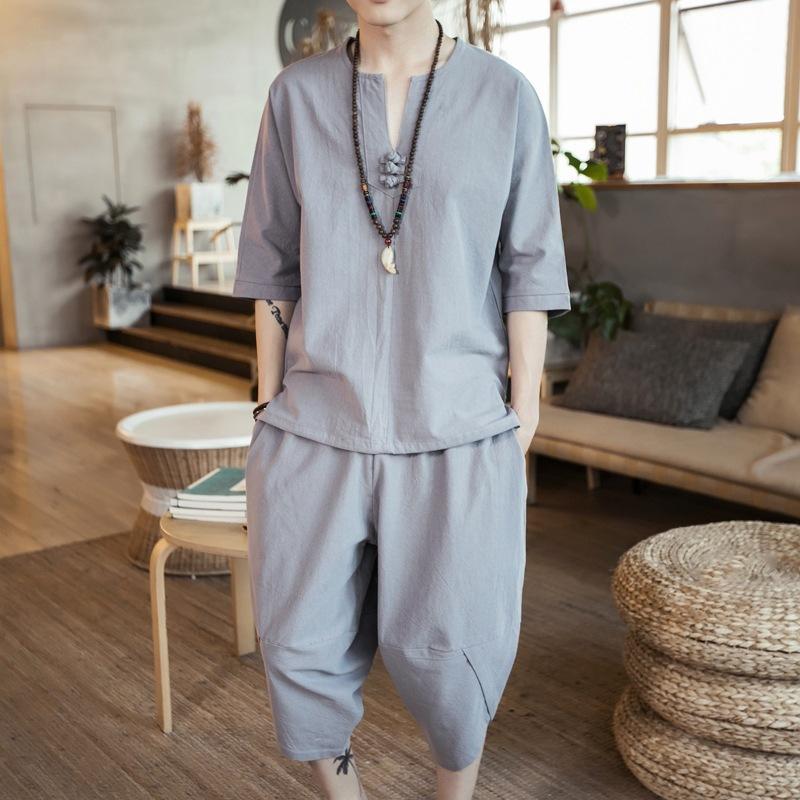 Completo da uomo in lino e cotone a 2 pezzi: top a maniche corte e pantaloni cropped