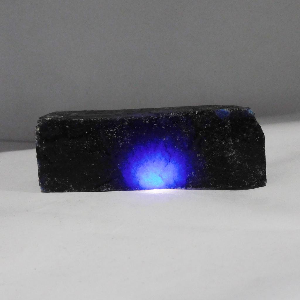 Natural Blue Sapphire Loose Gemstone 481.50 Ct Uncut Rough September Birthstone for Gem Collections
