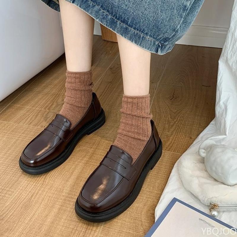 Fashion One foot round toe small leather shoes spring autumn new retro shoes fashionable comfortable simple women's single shoes