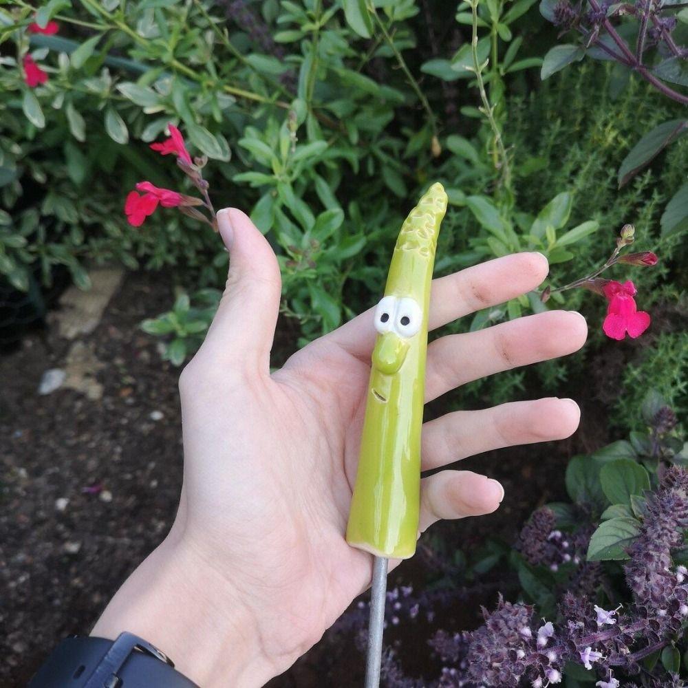 2Pcs Creative Bamboo Shoot Plant Crafts Handmade Green Bamboo Shoot Garden Stakes Weatherproof Funny Cartoon Bamboo Plant Logo