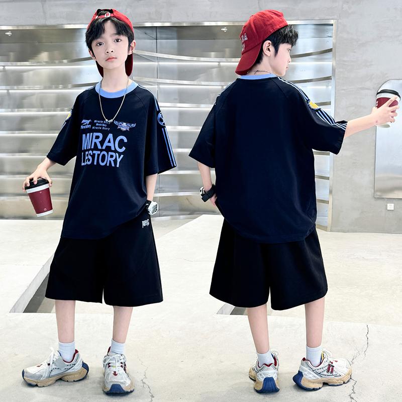 Boys' Summer Outfit Set 2026 New Item, Mid Size Children's Summer Boys' Thin Short Sleeved Children's Handsome Sports Top Trend