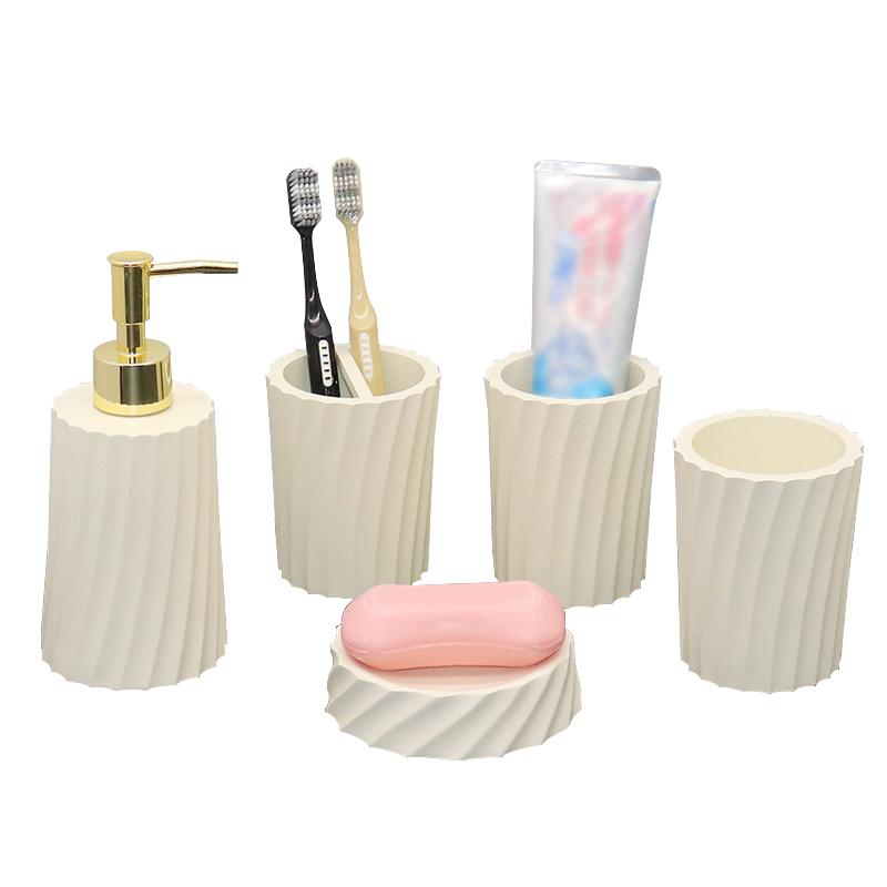 Modern Black and White Striped Ceramic Lotion Bottle Shampoo Pump Dispensing Bottle Rinsing Cup Soap Dishes Bathroom Accessories