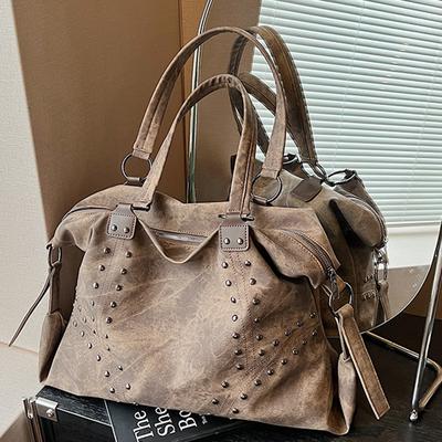 Autumn New Fashion Rivet Shoulder Bag Large Capacity Tote Bag Women's High Value Casual Commuter Armpit Bag