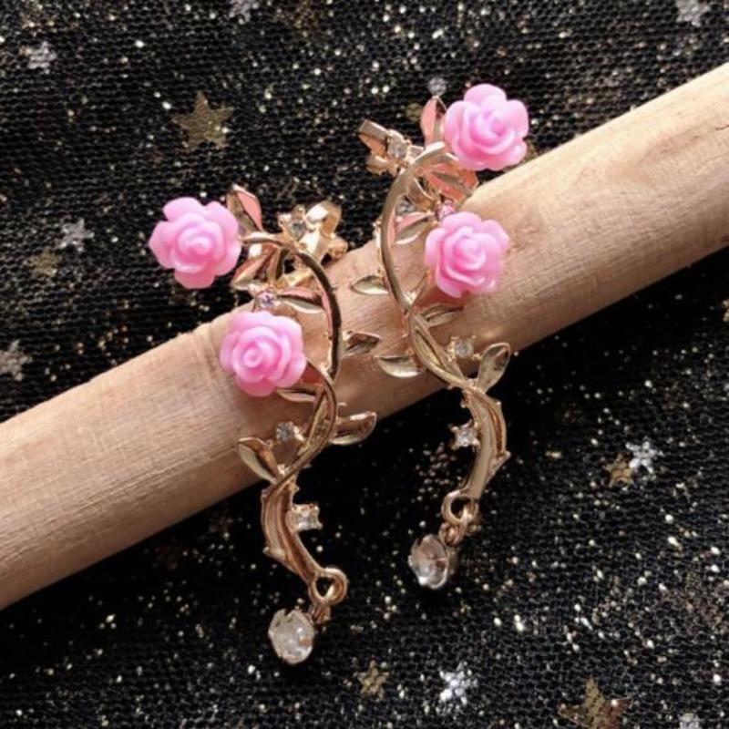 Non-Pierced Flower and Vine Motif Clip-On Earrings In Gold and Silver