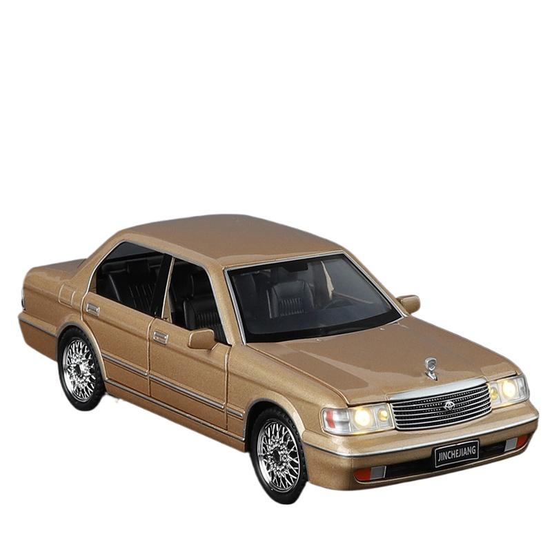 1/32 Toyota Crown Alloy Car Model Sound and Light Pull Back Children's Toy Collectibles Birthday gift