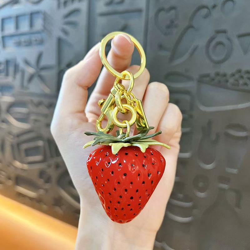 Creative Strawberry Keychain Pendant Women's Bag Ornament - Exquisite Fruit Charm Gift