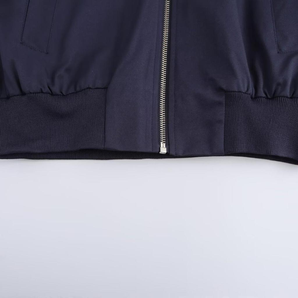 Autumn new women's clothing, European and American style French design fashionable versatile baseball jersey, short shoulder width jacket