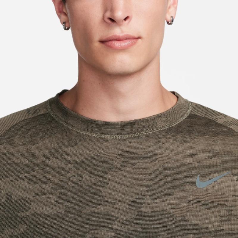 Nike Therma-Fit Adv Running Division Logo Gradient Crew Neck Long Sleeve T-Shirt Men Tops Olive FB8538-222