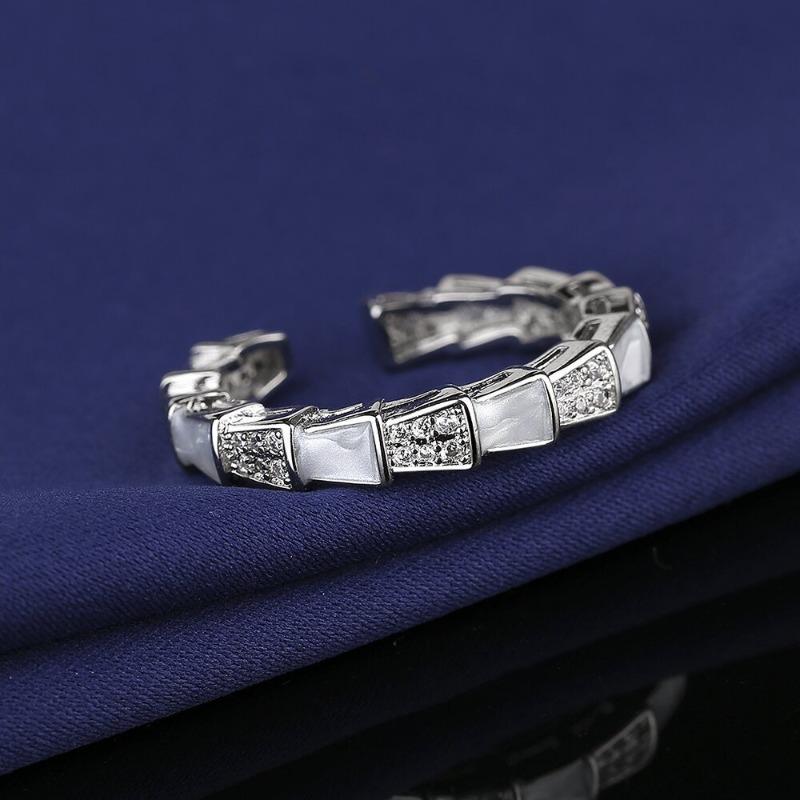 Electroplated Full Diamond Snake Bone Ring - Women's Chic White Mother-of-pearl Snake-shaped Open Ring