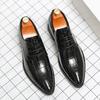 Men's Large Size Stone Pattern Leather Brogue Shoes - Formal & Casual British Style for Weddings & Business