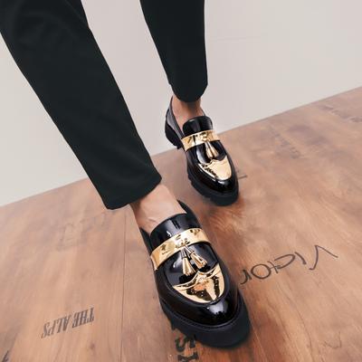 Scarpe casual in pelle a punta britanniche vernice lucida scarpe per aumentare l'altezza pigre sneakers da uomo