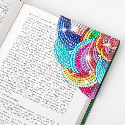 Marcadores de Página 5D Livro de Páginas Triângulo de Couro DIY Pintura Diamante Marcador de Canto Artesanato Arte Diamante Marcadores de Livro para Casa Escritório Escola