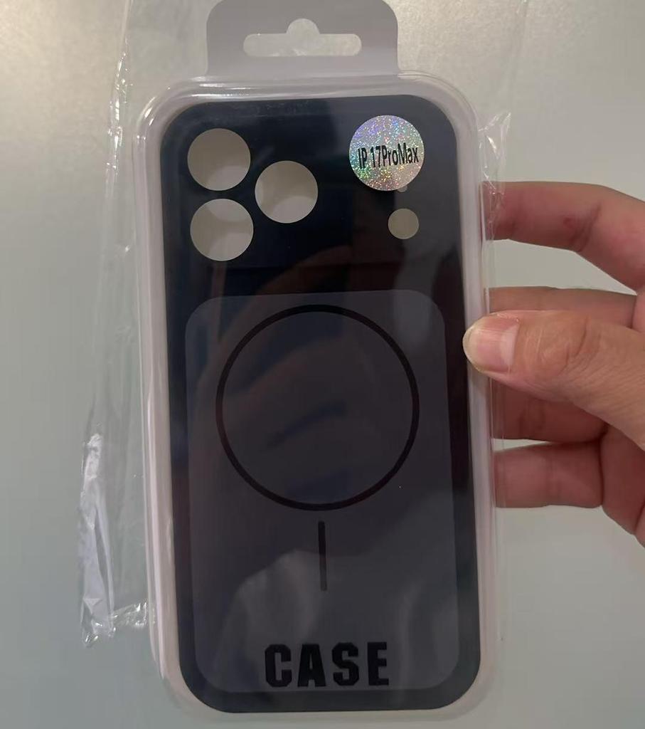 iPhone 17 Pro Max Liquid Silicone Magnetic Color-blocking Thin Protective Case