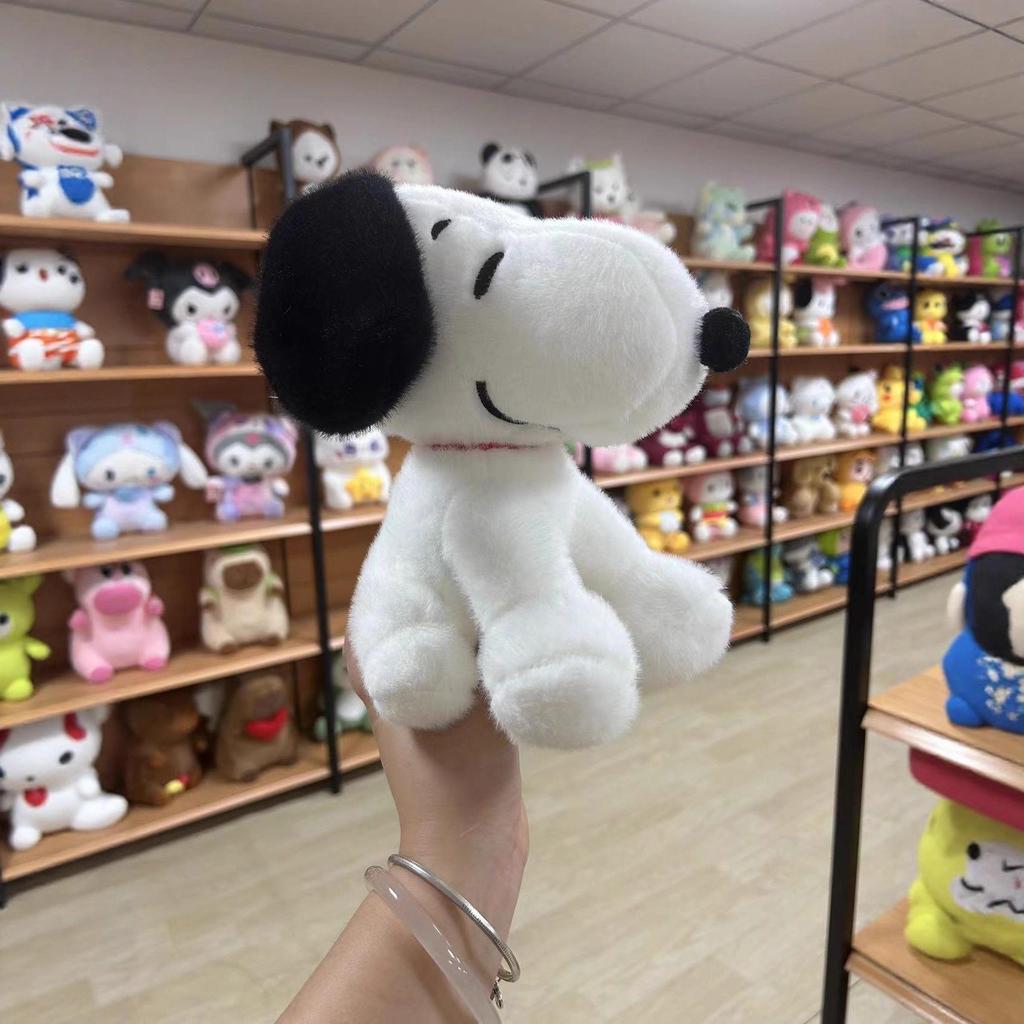 Adorable Snoopy Plush Doll - Cartoon Stuffed Toy