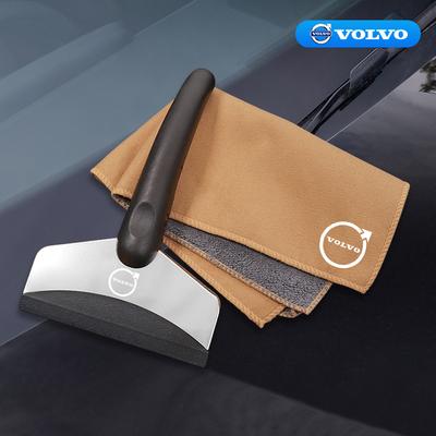 Cuidados de automóveis – Esponjas, panos e escovas