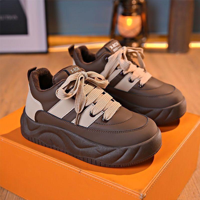 

New autumn dad shoes children 2025 super fire versatile platform bread shoes comfortable leather sports casual board shoes 40