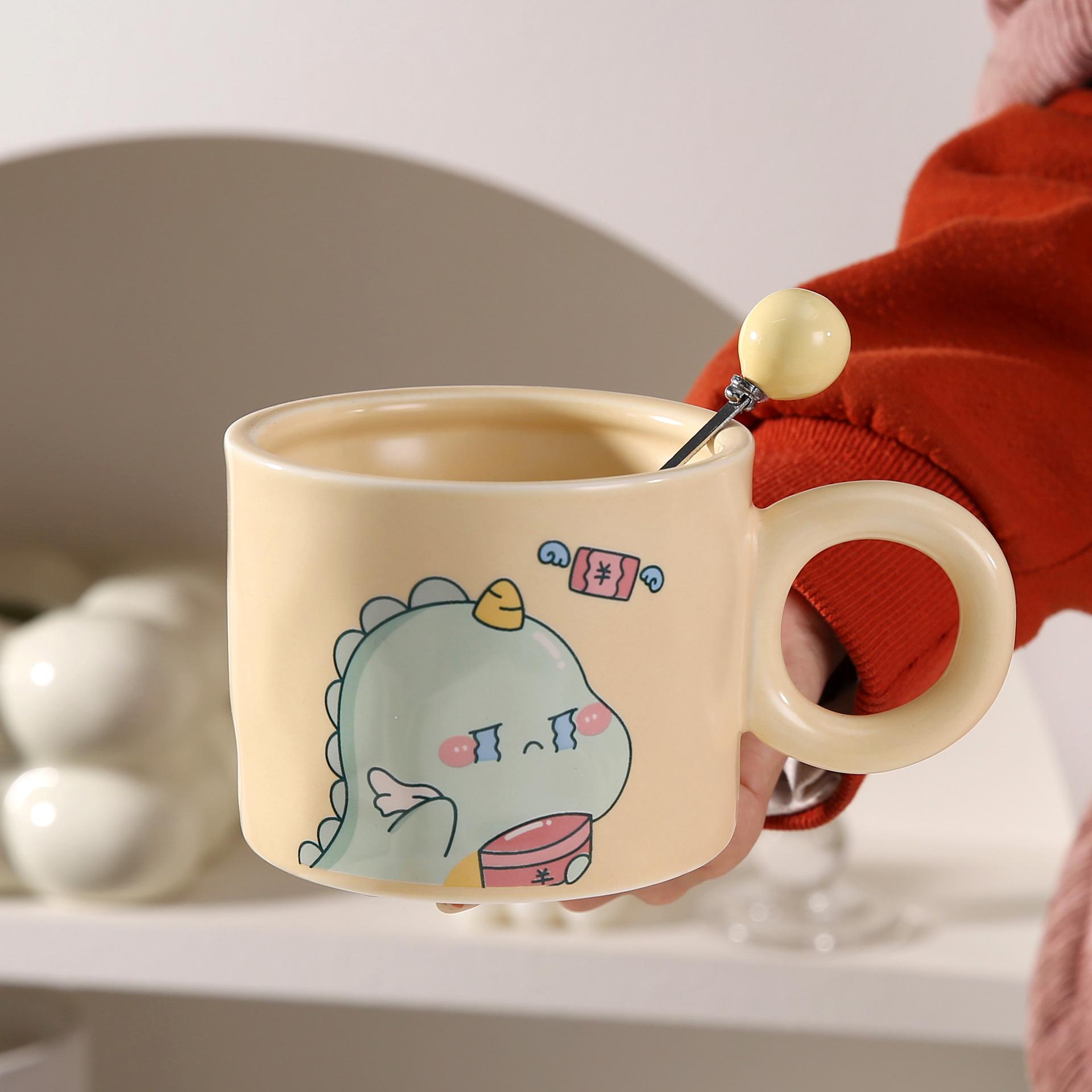 

Light Luxury Ins Style Dinosaur Ceramic Cup Cute Mug with Lid Spoon Household High Value Coffee Cup Souvenir 350ML