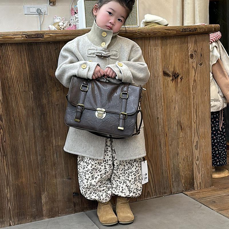 Design European Retro Large Capacity Childrens Backpack With Fashionable Fabric Breathable