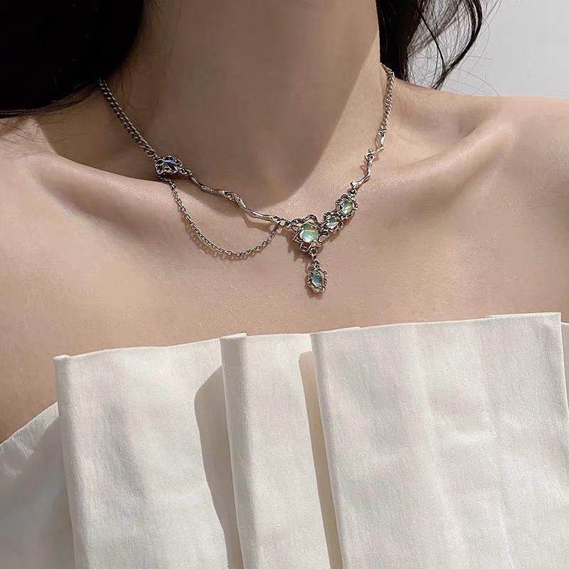 Original Design Moonstone Water Drop Necklace Women's Niche Premium Sense Sweet Cool Collarbone Chain Tide Spice Girl Necklace
