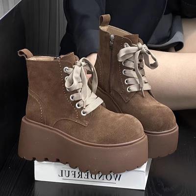 Stivaletti con plateau e tacco alto da donna, in pelle scamosciata, scarpe da neve, scarpe casual da ginnastica con lacci, stile Chelsea, tendenza inverno 2024, caldi stivali da donna