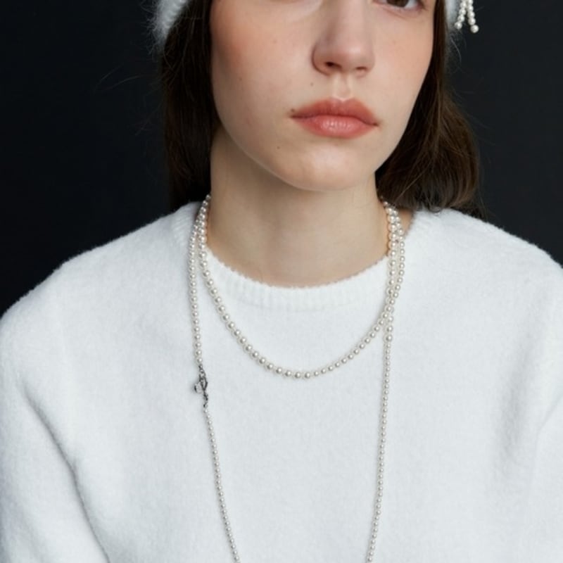 

LOVE ME MONSTER Triple Pearl Long Necklace (L233MNK030) IVORY