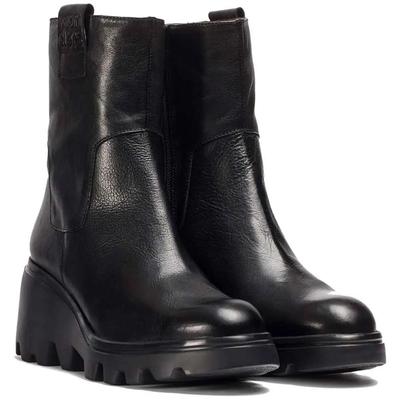Boots – Boots