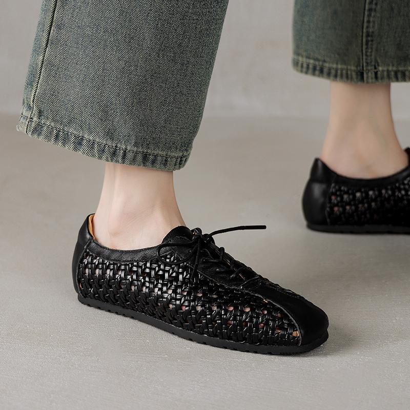 

Мода 2025 Новые летние женские балетки для женщин Модные перфорированные туфли с круглым носком Дышащие балетки Плоские с плетением Повседневные лоферы 40 чёрный