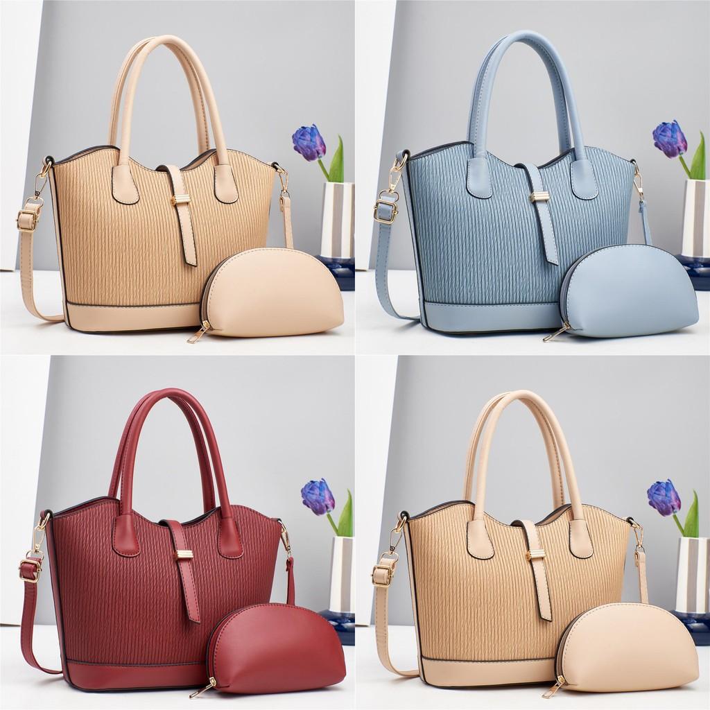 Comfortable Everyday Handbag For Women With Ample Storage And Stylish Appearance