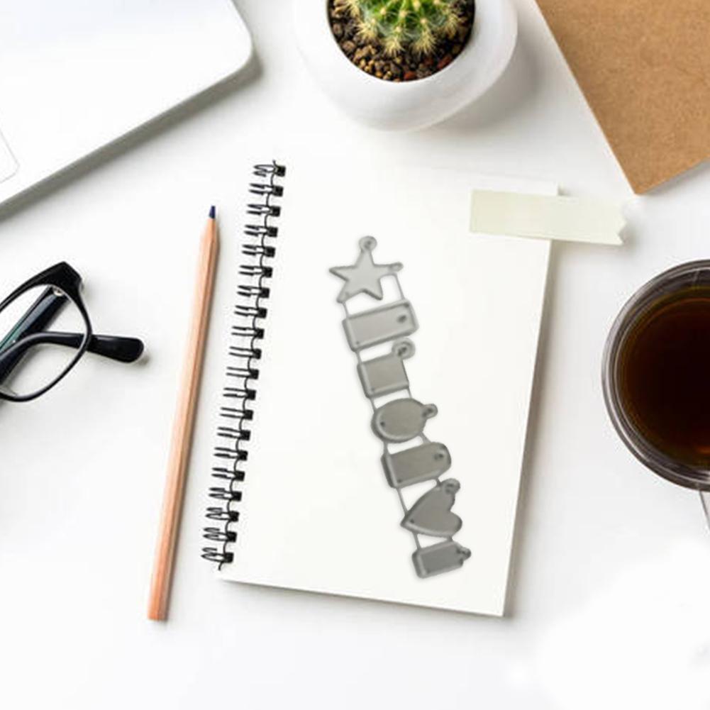 Malé přívěsky Kovové vyřezávací raznice Scrapbookingové šablony na albový papír Vlastní embosovací raznice na zdobení dárkových karet