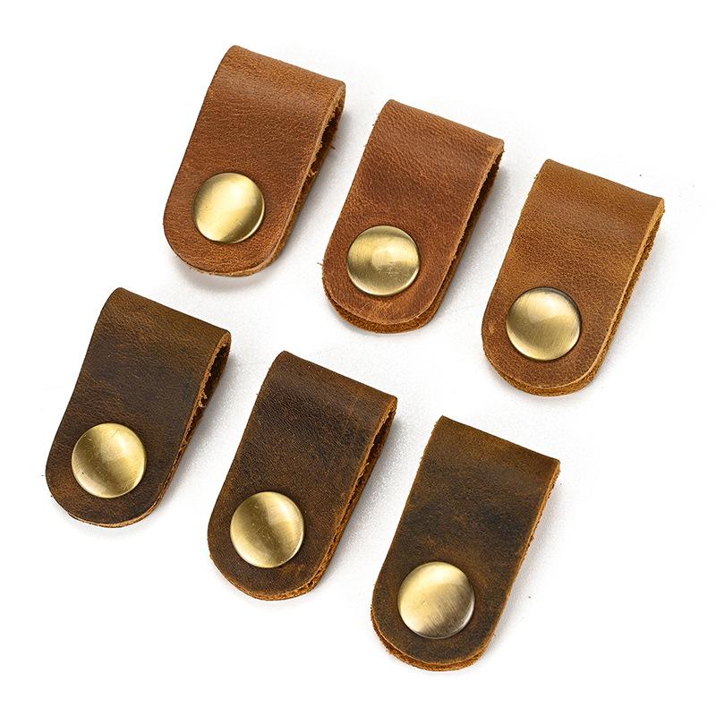 Practical Small Gifts, First Layer Cowhide Hub, Earphone Cable Buckle, Storage Buckle, Gift Winder, Data Cable Accessories.