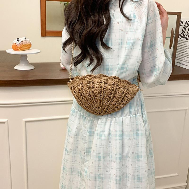 The Vintage Seashell Shape Handwoven Straw Shoulder Bag Summer Beach Handmade Chain Hollow Out Crossbody Bag AVE