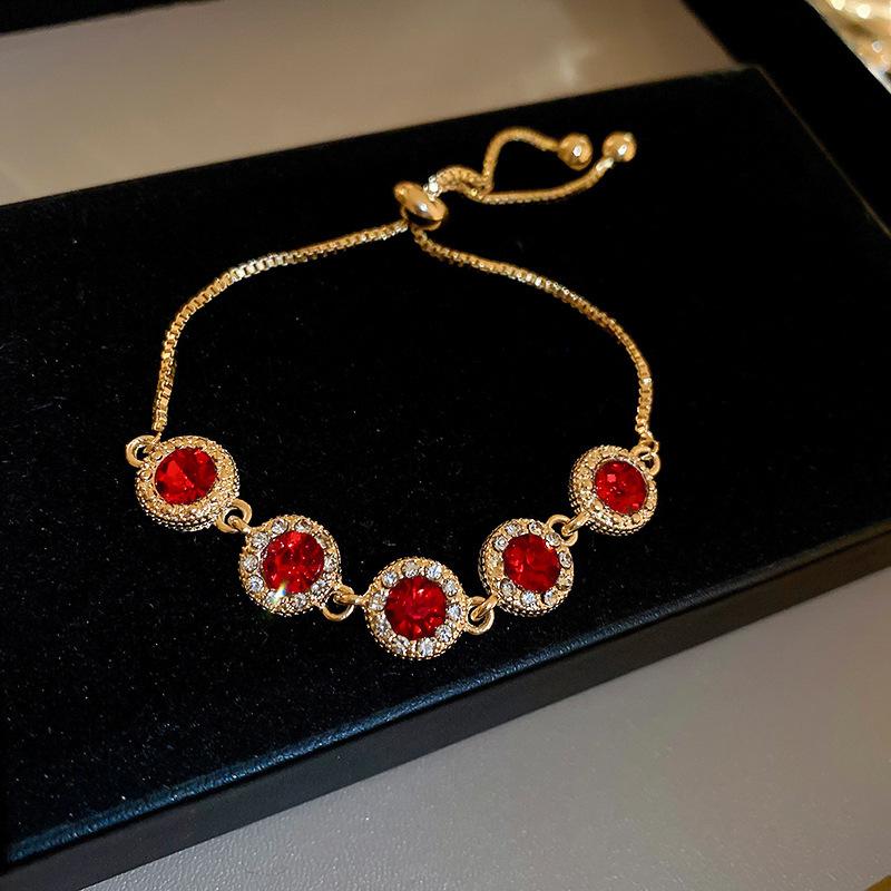Zircon Round Geometric Flower Bracelet Vintage Style Bracelet Light Luxury High-End Hand Jewelry For Women