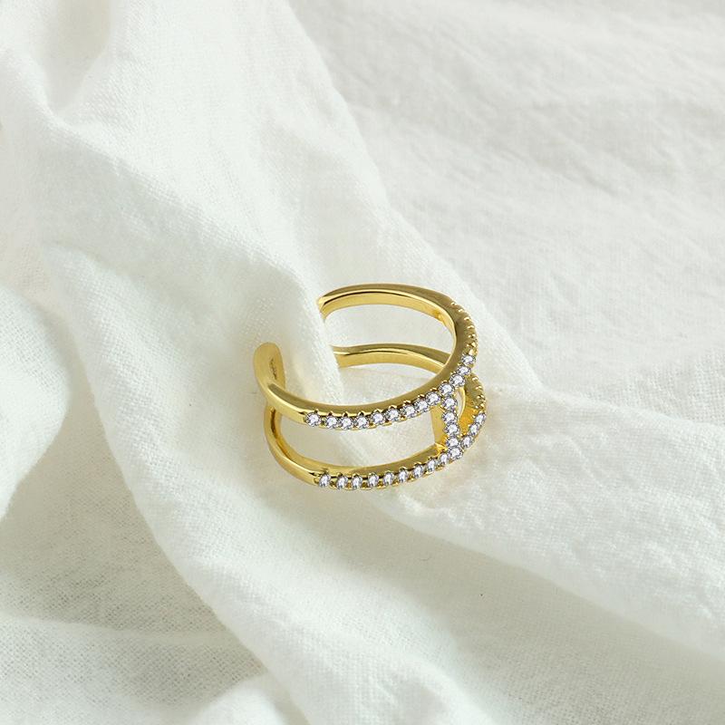 Elegant Diamond 'H' Ring for Women - Stylish Gift for Girlfriend