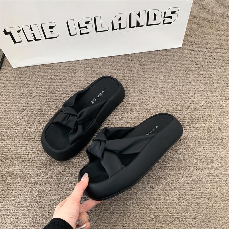 

Cool slippers women s summer wear 2025 new thick-soled casual non-slip pregnant women s beach sandals lazy fashion one-word drag 40 чёрный