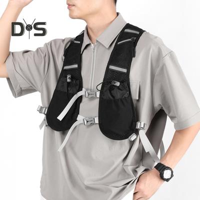 Multi-Pocket Running Vest Breathable Cycling Vest with Phone Holder Reflective Design Mesh Vest with Adjustable Straps for Running Cycling Marathons