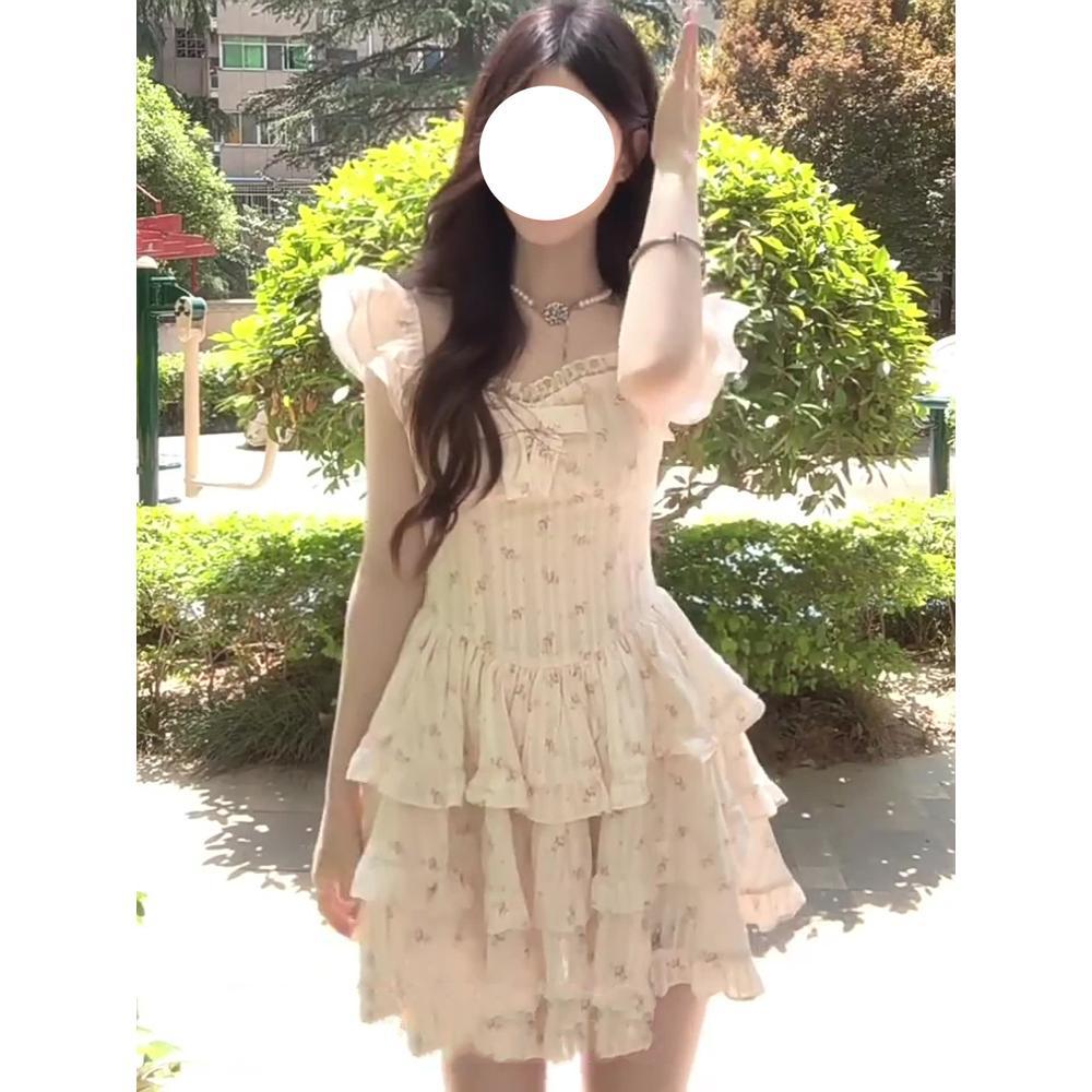 New small floral dress for women in summer, sweet and gentle wind, waist and thin small flying sleeve short skirt
