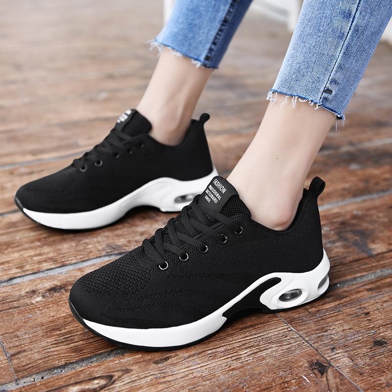 New Women's Shoes Breathable Mesh Ghost Dance Sneakers Student Lightweight Flat Casual Running Shoes