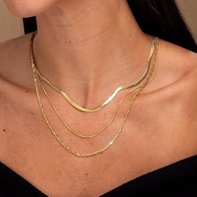 Ensemble de Colliers Ras du Cou Multicouches Plaqué Or pour Femmes - 3 Pièces Chaînes Minimalistes Cubaines et Trombone
