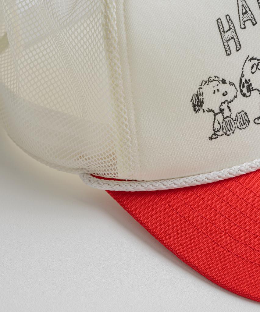 Bihebieo [X Peanuts] Snoopy & His Siblings Rope Trucker Cap Oatmeal/Red