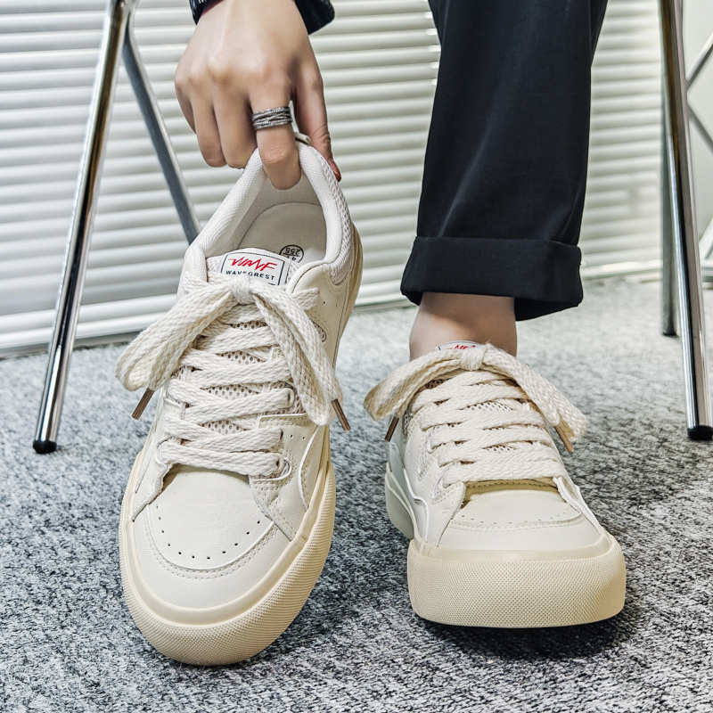 Fashion Light Spring Men Black Trainers Vulcanize Original New Year's Sneakers New Shoes Sport Chassure New Arrival Tenes Mascolino