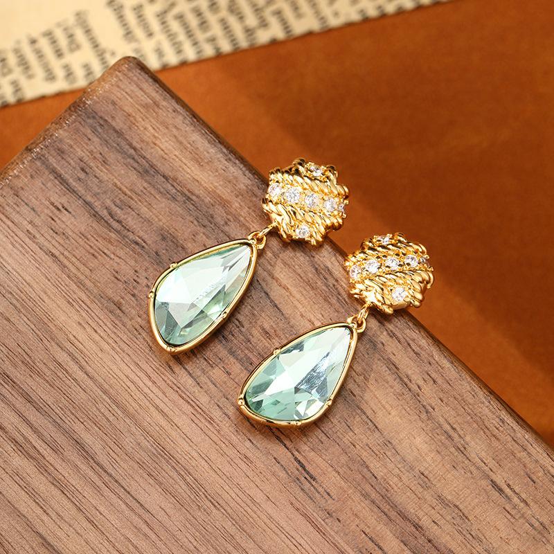 

Женские серьги в элегантном дизайне «легкая роскошь» с нерегулярными кисточками, модные и универсальные, нишевый дизайн, повседневные аксессуары