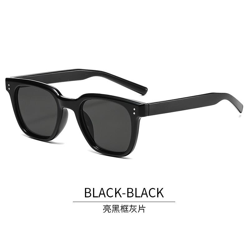

Korean Fashion Style Sunglasses For Men Square Shape Anti-Glare Sun Glasses For Women Vintage Retro Style Sunglasses Women