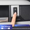 Adesivo Luminoso Anti-Toque Acidental para Botão de Trava de Porta para Land Rover Defender 2020-2025.