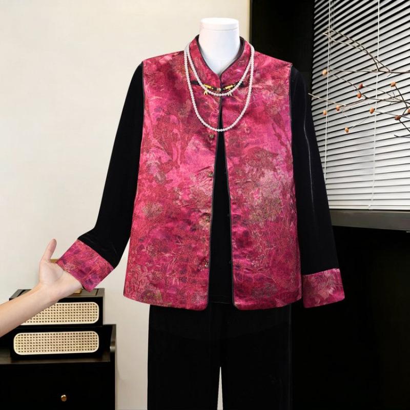 

2026 Early Spring Elegant Velvet Three-Piece Suit for Middle-Aged & Elderly Women in Chinese Style. 3XL [120-135 lbs]